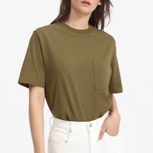 Everlane oversized cotton t- shirt with pocket